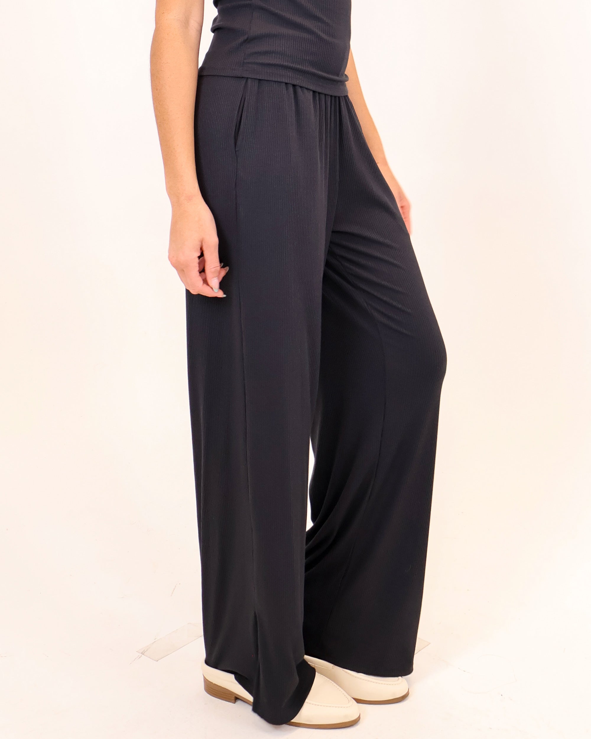 Rib Trouser in Manhattan Black | Wear & Roam