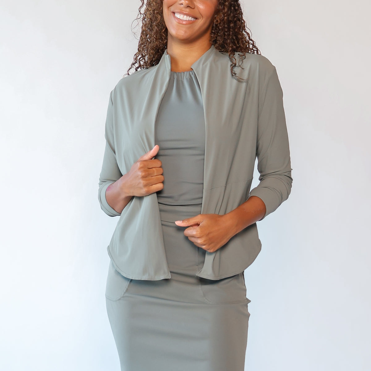 Lightweight Rover Jacket in Nairobi Green | Wear & Roam